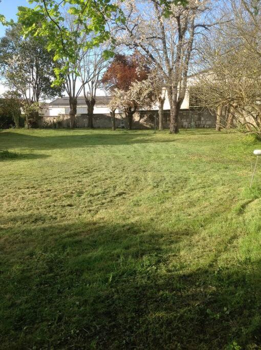 Ancien Presbytere Au Coeur Du Village Mauvezin  Εξωτερικό φωτογραφία