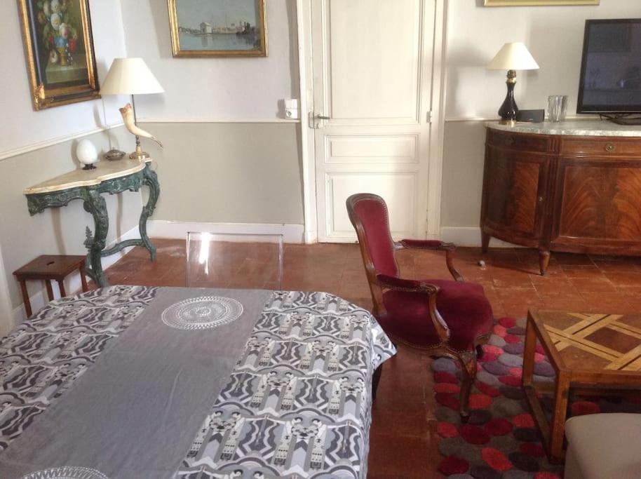 Ancien Presbytere Au Coeur Du Village Mauvezin  Εξωτερικό φωτογραφία